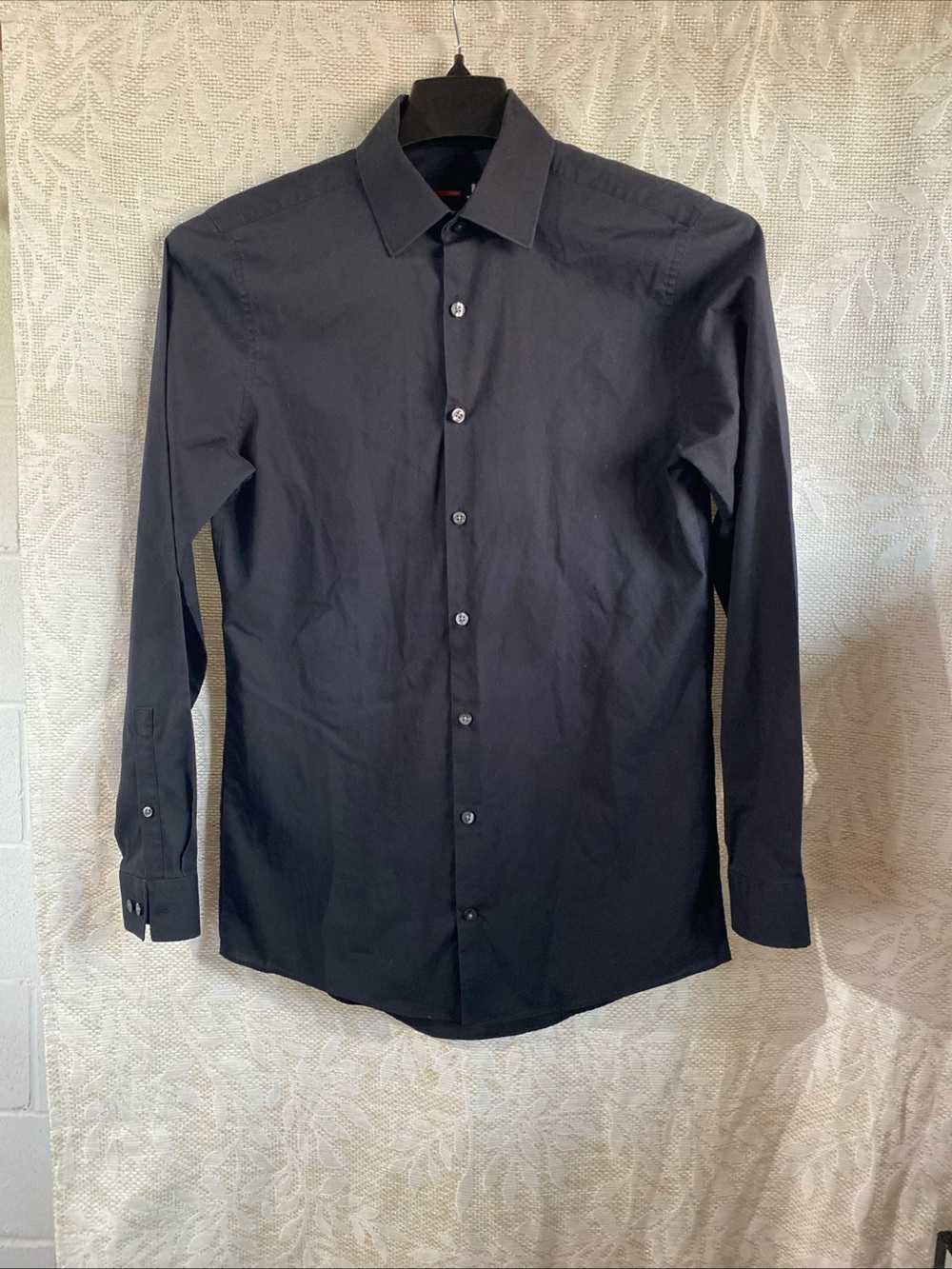 jf j.ferrar Men's Solid Black Long-Sleeve Button Shirt